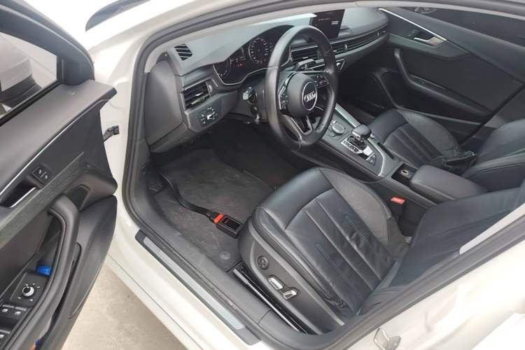 Used Audi A4L 2017 40 TFSI Style Edition Driver Seat