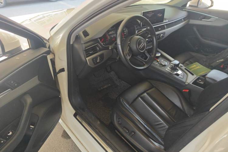Used Audi A4L 2017 40 TFSI Ambition Edition Driver Seat