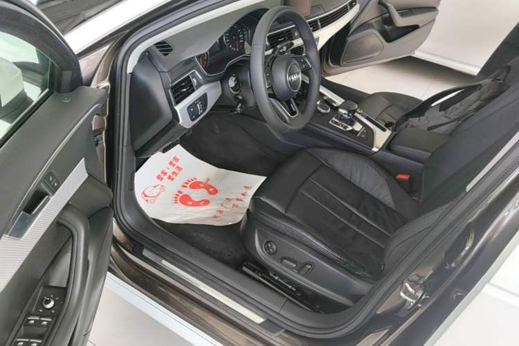 Used Audi A4L 2017 40 TFSI Fashion Model Driver Seat