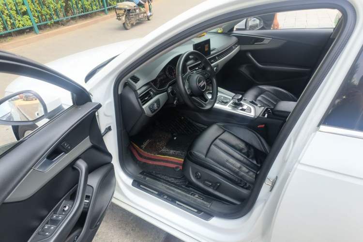 Used Audi A4L 2017 Plus 40 TFSI Ambition Model Driver Seat
