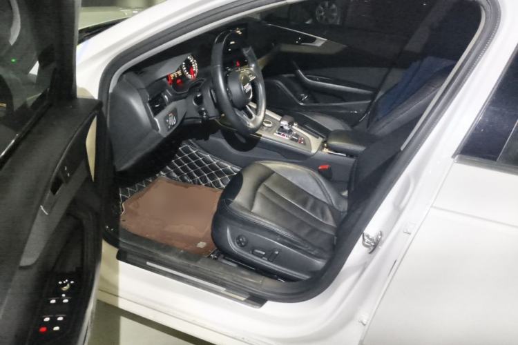 Used Audi A4L 2017 Plus 40 TFSI Ambition Model Driver Seat