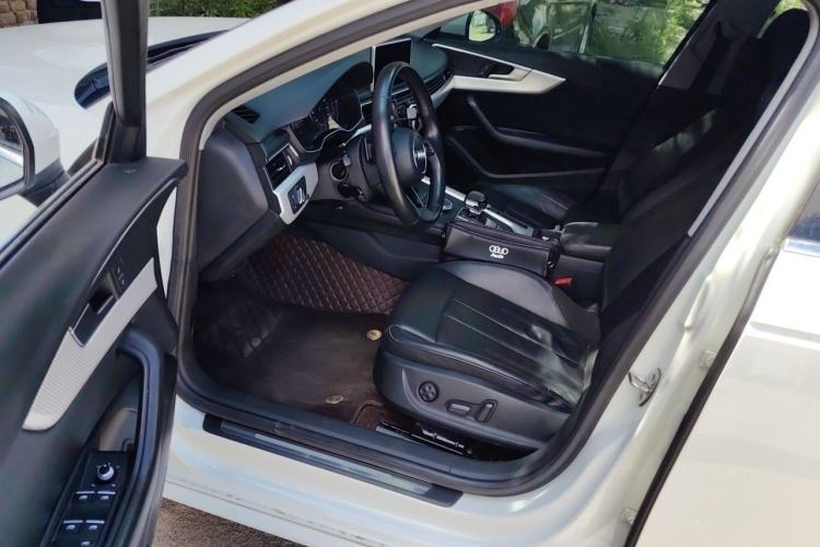 Used Audi A4L 2017 Plus 40 TFSI Fashion Model Driver Seat