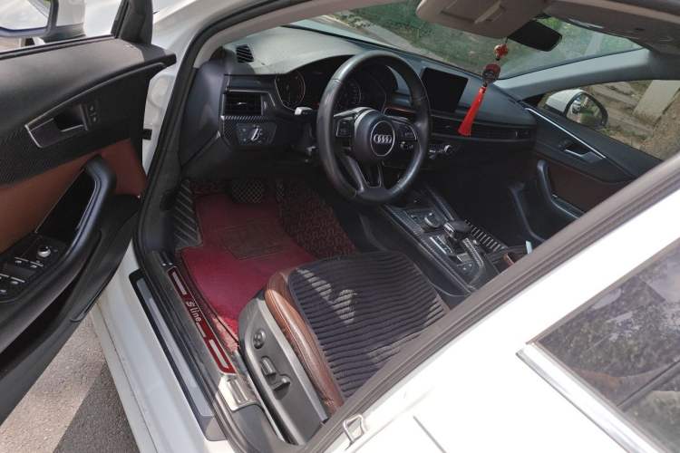 Used Audi A4L 2017 40 TFSI Ambition Edition Driver Seat