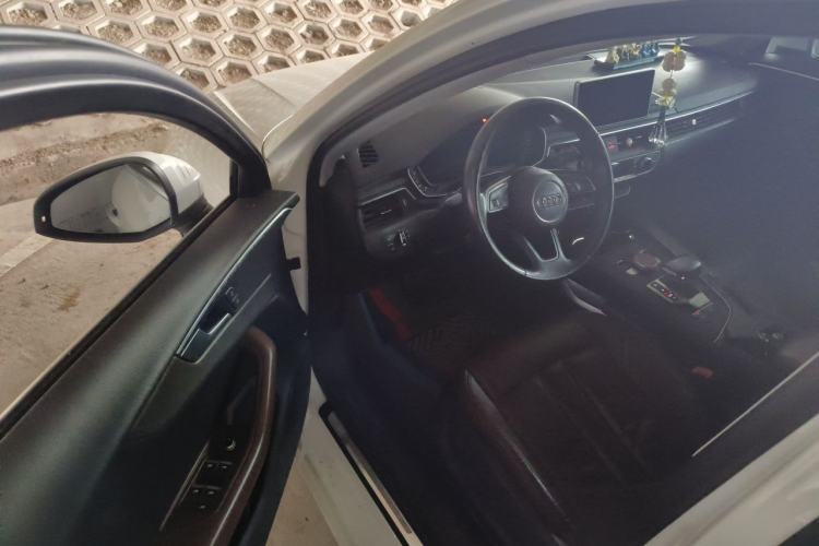 Used Audi A4L 2017 40 TFSI Style Edition Driver Seat
