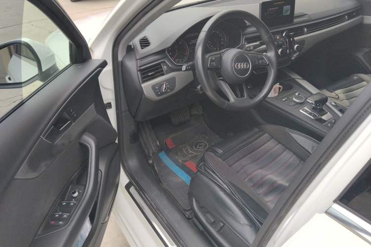 Used Audi A4L 2017 40 TFSI Ambition Edition Driver Seat