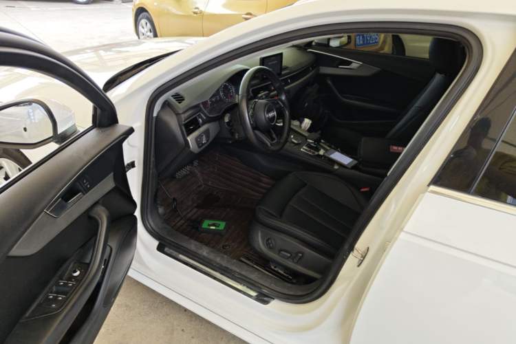 Used Audi A4L 2017 Plus 40 TFSI Ambition Model Driver Seat