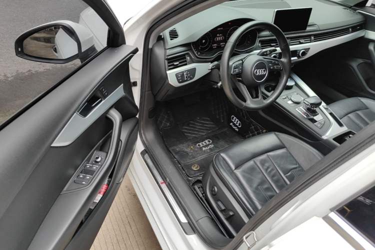 Used Audi A4L 2017 Plus 40 TFSI Sport Model Driver Seat