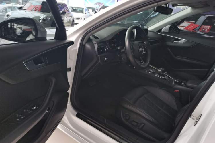 Used Audi A4L 2017 40 TFSI Style Edition Driver Seat