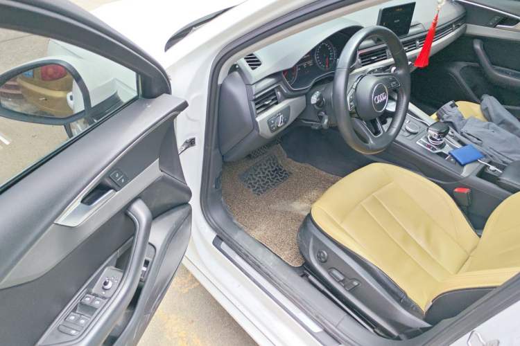 Used Audi A4L 2017 40 TFSI Ambition Edition Driver Seat