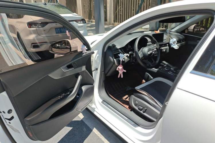 Used Audi A4L 2017 Plus 40 TFSI Ambition Model Driver Seat