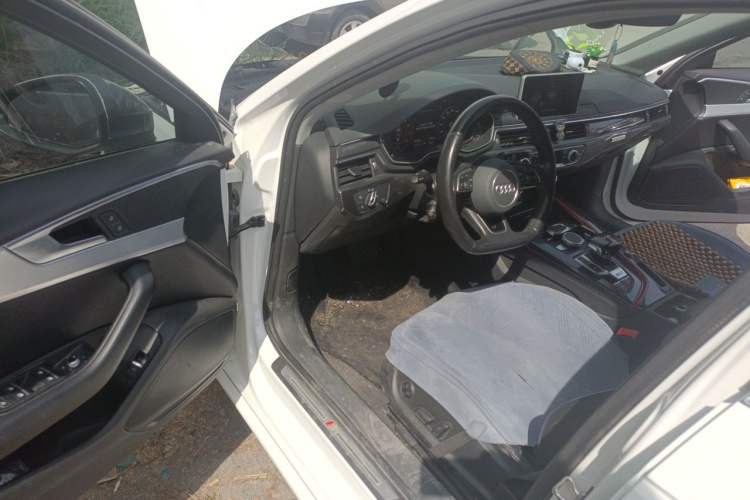 Used Audi A4L 2017 40 TFSI Sport Edition Driver Seat