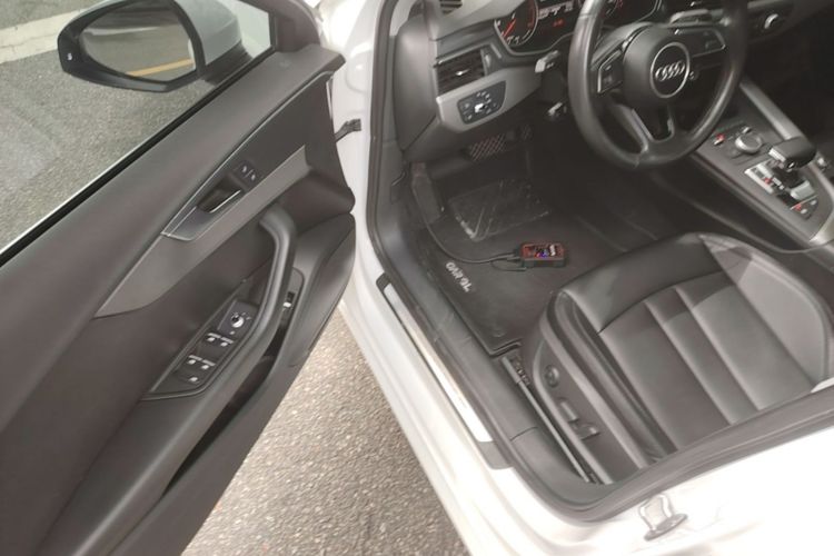 Used Audi A4L 2017 40 TFSI Ambition Edition Driver Seat