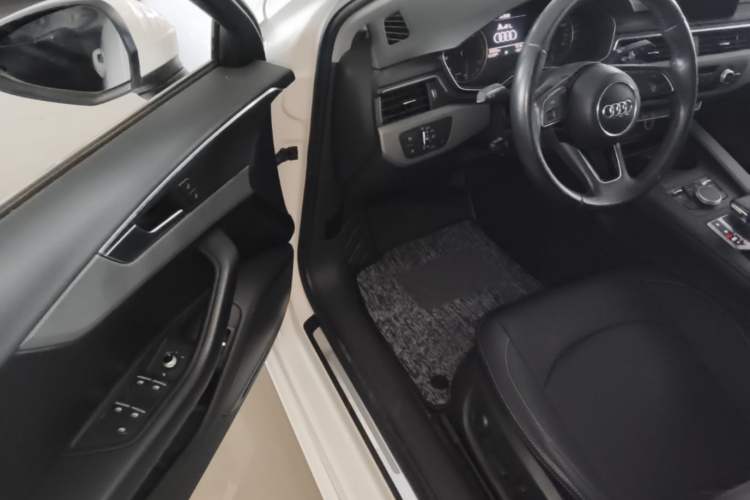 Used Audi A4L 2017 Plus 40 TFSI Ambition Model Driver Seat