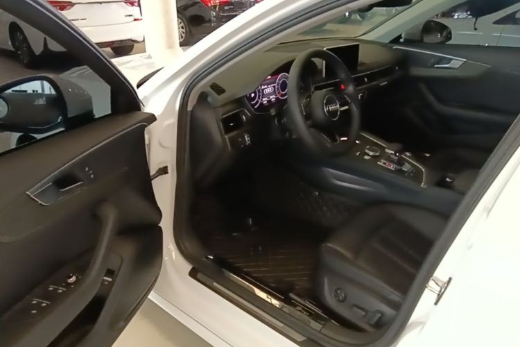Used Audi A4L 2017 45 TFSI quattro Style Edition Driver Seat