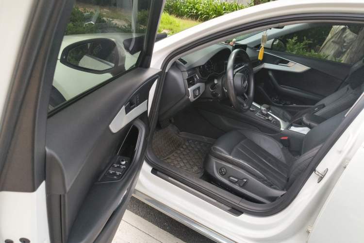 Used Audi A4L 2017 Plus 40 TFSI Fashion Model Driver Seat