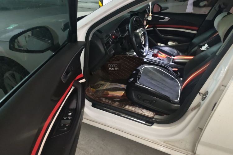Used Audi A4L 2017 40 TFSI Ambition Edition Driver Seat