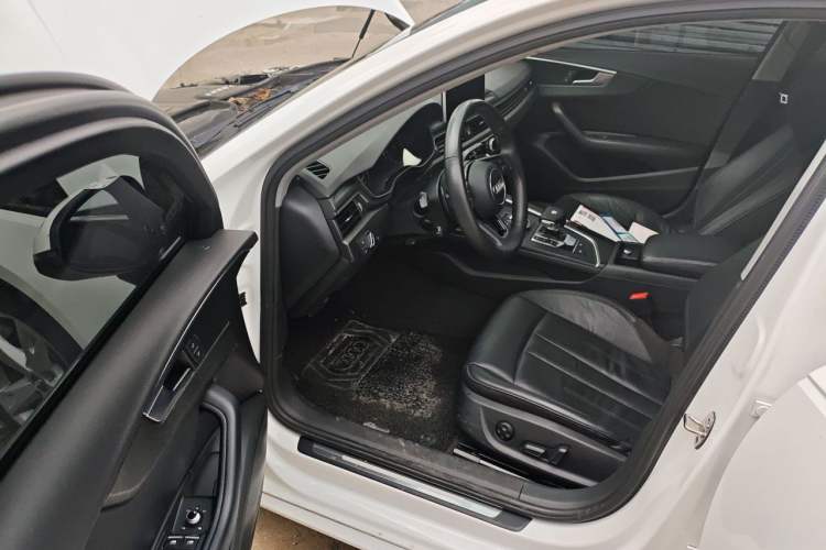 Used Audi A4L 2017 Plus 40 TFSI Fashion Model Driver Seat