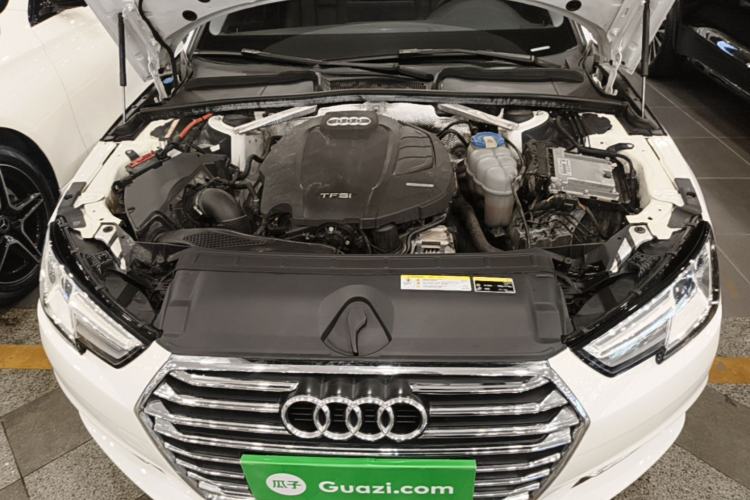 Used Audi A4L 2017 40 TFSI Ambition Edition Engine Bay