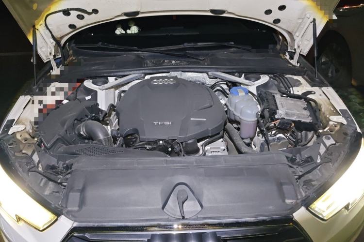 Used Audi A4L 2017 40 TFSI Ambition Edition Engine Bay