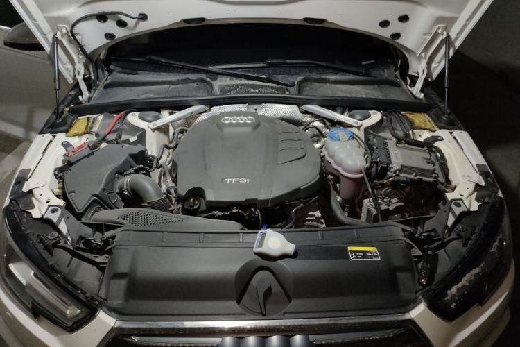 Used Audi A4L 2017 40 TFSI Style Edition Engine Bay