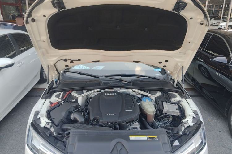 Used Audi A4L 2017 Plus 40 TFSI Ambition Model Engine Bay