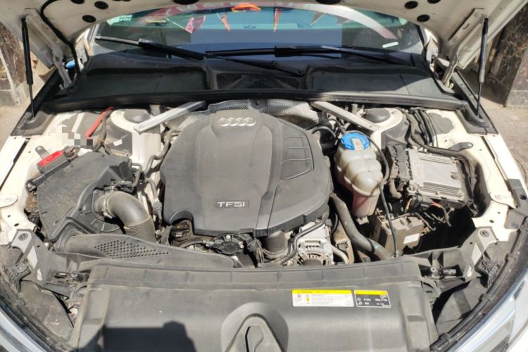 Used Audi A4L 2017 40 TFSI Ambition Edition Engine Bay