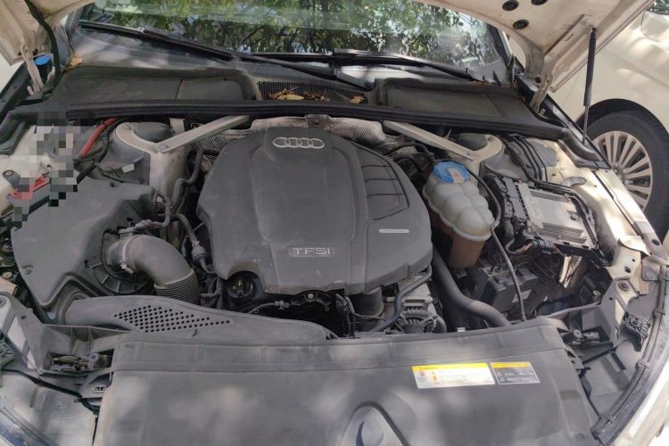 Used Audi A4L 2017 40 TFSI Fashion Model Engine Bay