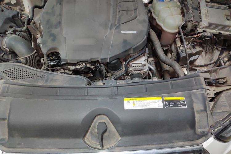 Used Audi A4L 2017 Plus 40 TFSI Ambition Model Engine Bay