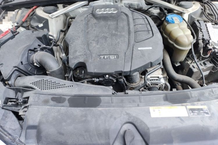 Used Audi A4L 2017 Plus 40 TFSI Ambition Model Engine Bay