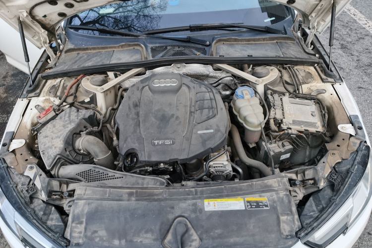 Used Audi A4L 2017 Plus 40 TFSI Ambition Model Engine Bay