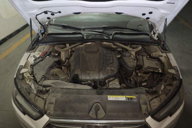 Used Audi A4L 2017 40 TFSI Style Edition Engine Bay