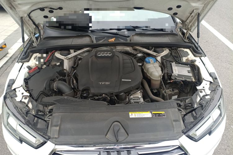 Used Audi A4L 2017 Plus 40 TFSI Fashion Model Engine Bay