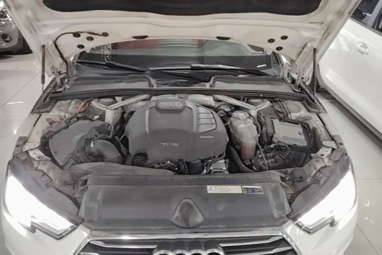 Used Audi A4L 2017 Plus 40 TFSI Ambition Model Engine Bay