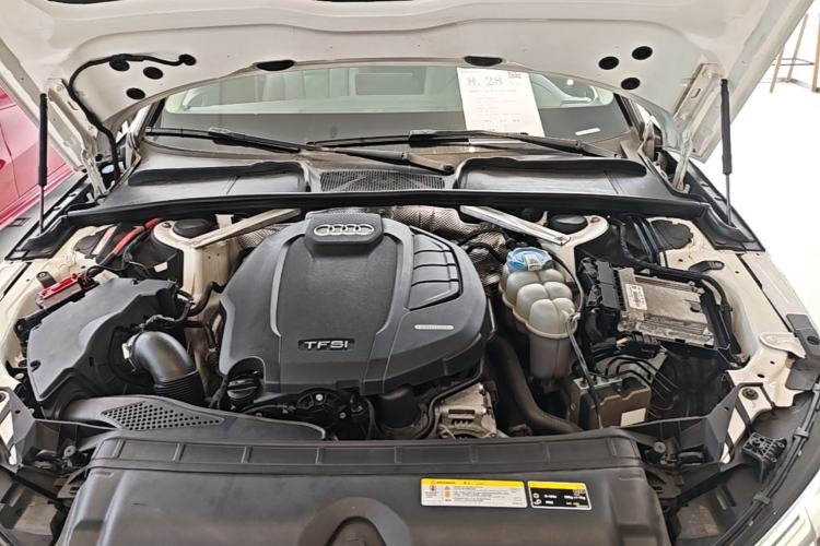 Used Audi A4L 2017 40 TFSI Style Edition Engine Bay