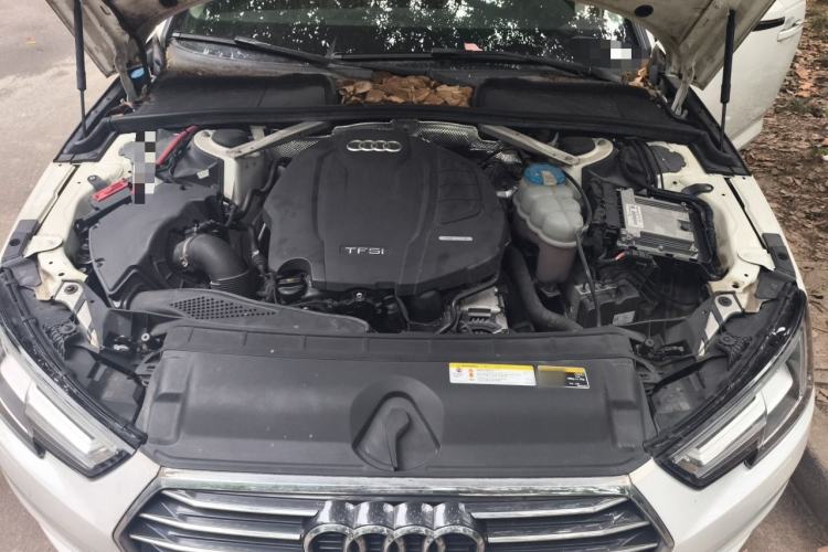 Used Audi A4L 2017 Plus 40 TFSI Fashion Model Engine Bay