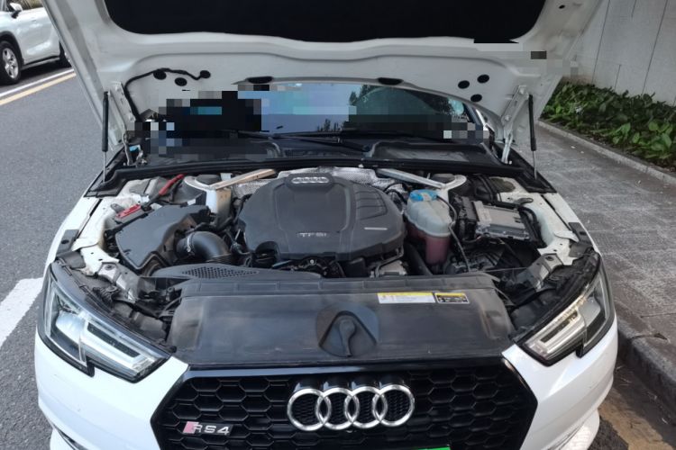 Used Audi A4L 2017 Plus 40 TFSI Ambition Model Engine Bay