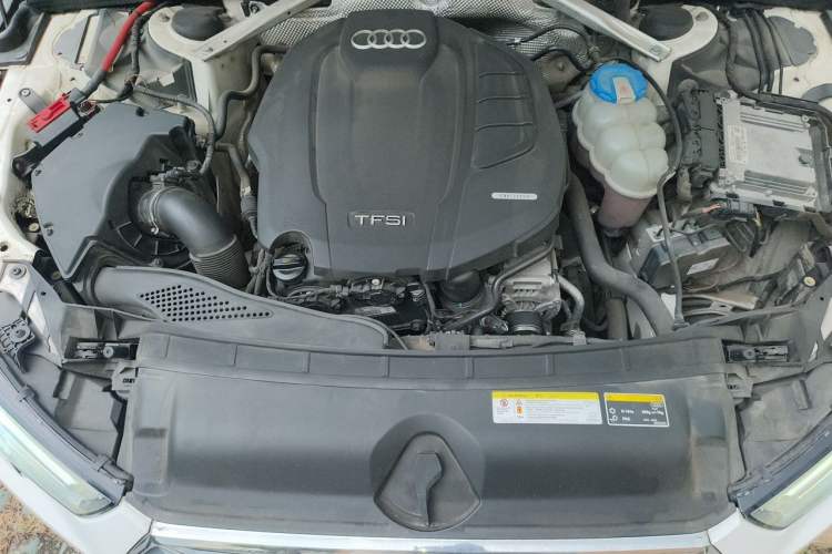 Used Audi A4L 2017 40 TFSI Style Edition Engine Bay
