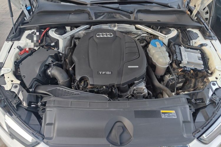 Used Audi A4L 2017 Plus 40 TFSI Ambition Model Engine Bay