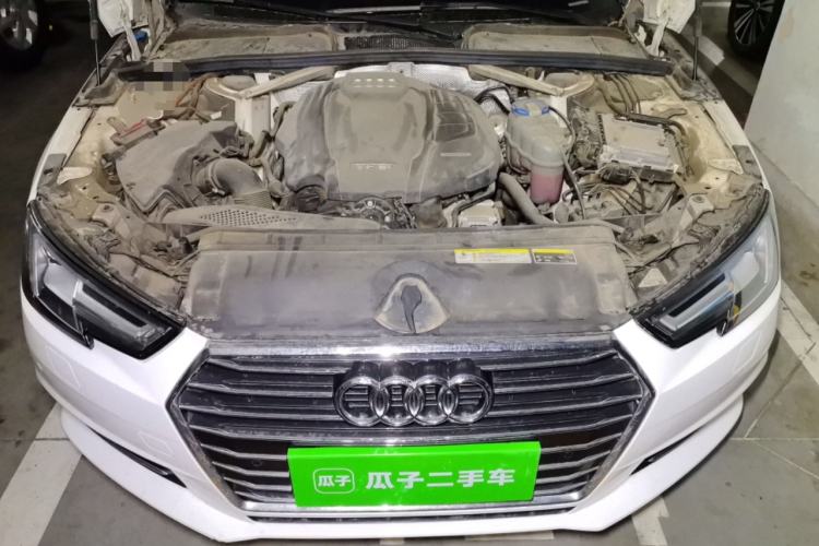 Used Audi A4L 2017 40 TFSI Fashion Model Engine Bay