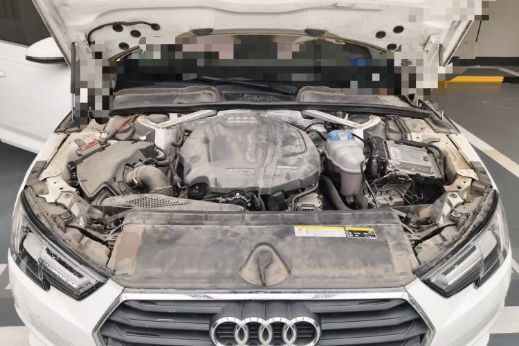 Used Audi A4L 2017 Plus 40 TFSI Fashion Model Engine Bay