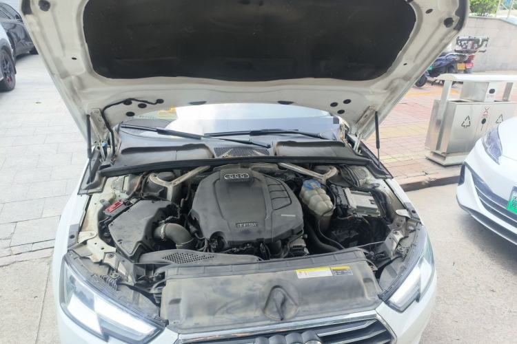 Used Audi A4L 2017 Plus 40 TFSI Ambition Model Engine Bay