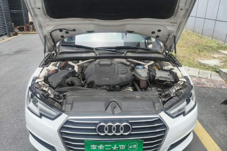Used Audi A4L 2017 Plus 40 TFSI Ambition Model Engine Bay