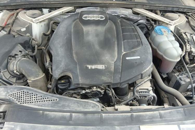 Used Audi A4L 2017 Plus 40 TFSI Fashion Model Engine Bay