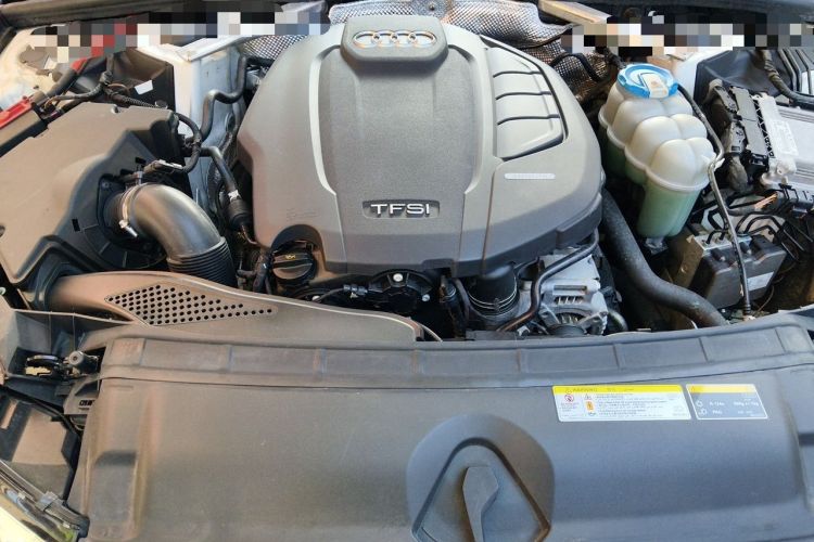 Used Audi A4L 2017 Plus 40 TFSI Fashion Model Engine Bay