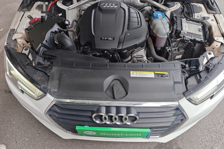 Used Audi A4L 2017 40 TFSI Fashion Model Engine Bay