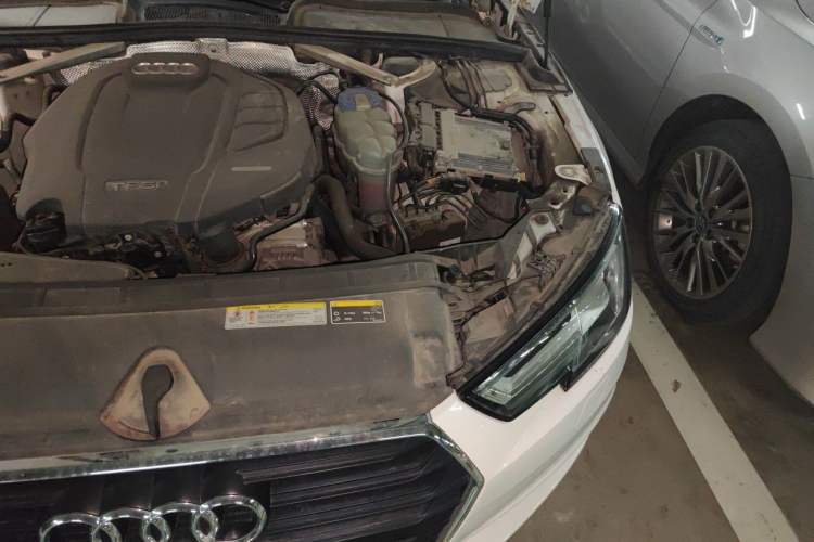 Used Audi A4L 2017 40 TFSI Fashion Model Engine Bay Left