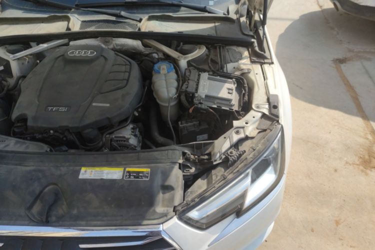 Used Audi A4L 2017 Plus 40 TFSI Ambition Model Engine Bay Left