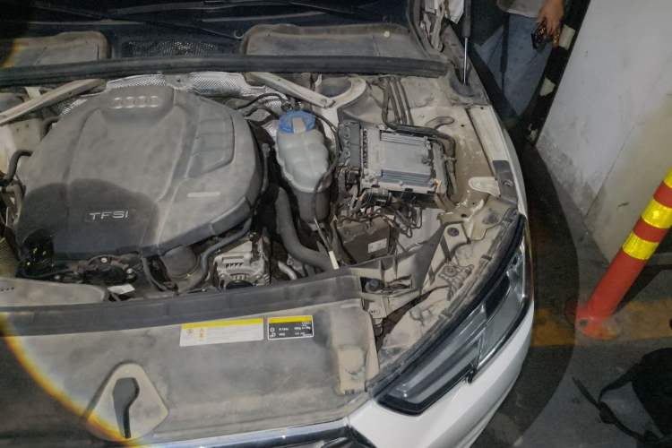 Used Audi A4L 2017 Plus 40 TFSI Ambition Model Engine Bay Left