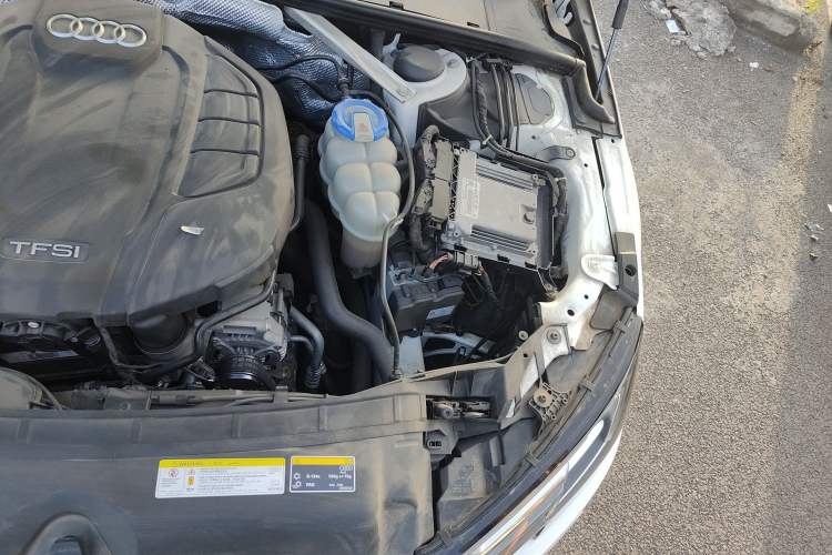 Used Audi A4L 2017 Plus 40 TFSI Ambition Model Engine Bay Left