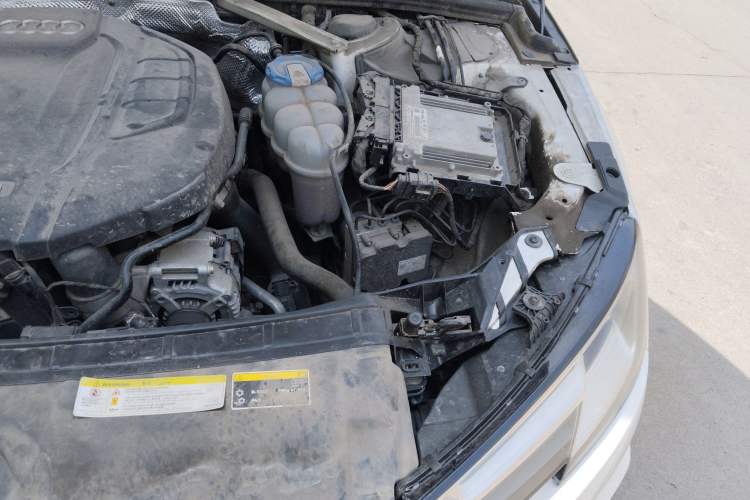 Used Audi A4L 2017 40 TFSI Ambition Edition Engine Bay Left